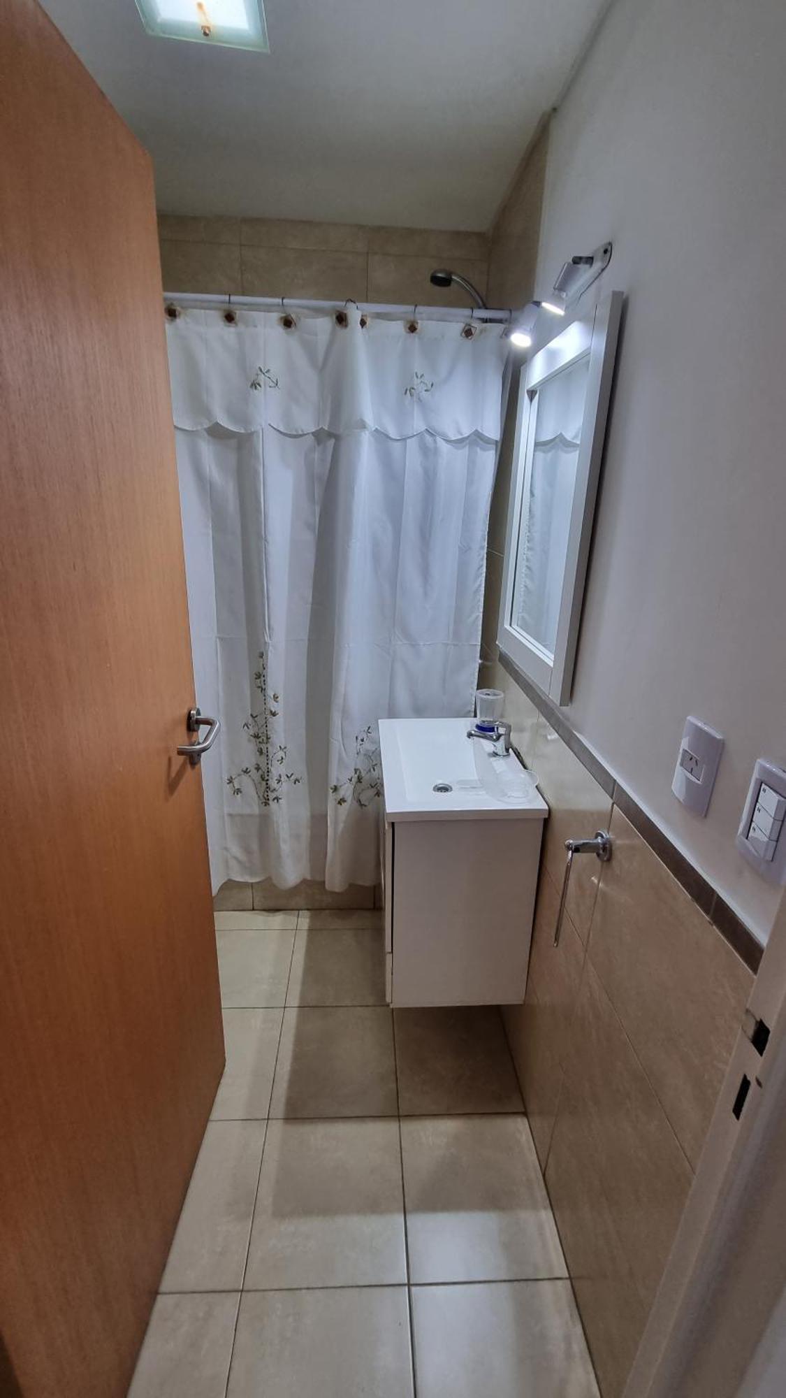Moderno Departamento De Dos Ambientes Con Balcon En Almagro Buenos Aires