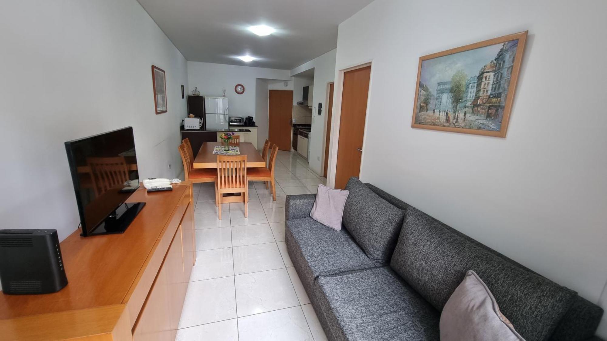 Moderno Departamento De Dos Ambientes Con Balcon En Almagro * Buenos Aires