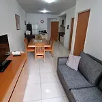 Moderno Departamento De Dos Ambientes Con Balcon En Almagro