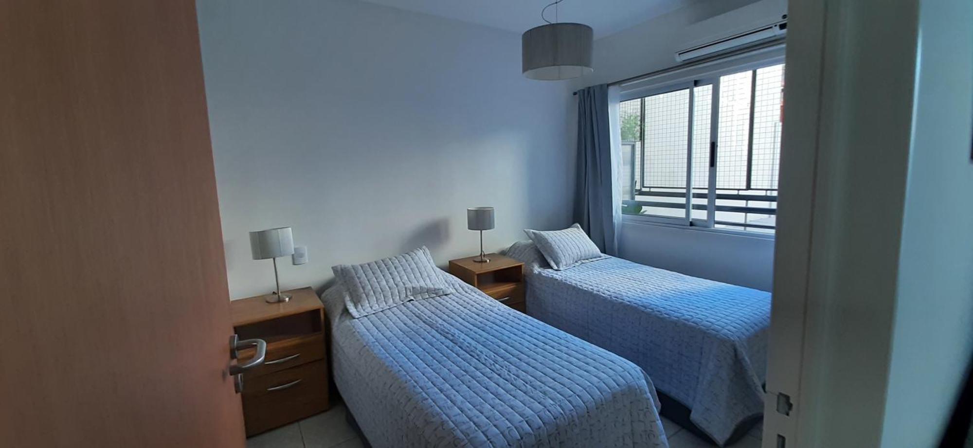 Moderno Departamento De Dos Ambientes Con Balcon En Almagro
